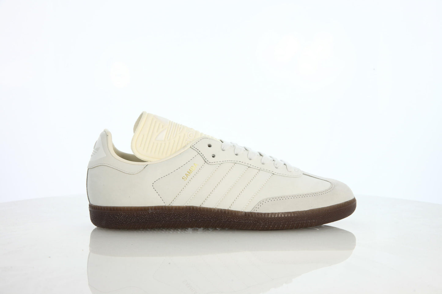 Exclusive adidas Originals Samba Classic OG "Vintage White" — 3.5 — Front View