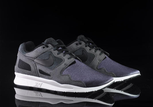 Exclusive Nike Air Flow — 3.5 — Front View