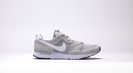 Exclusive Nike Archive '83.m "Pure Platinum" — 3.5 — Front View