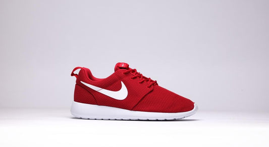 Exclusive Nike Roshe One "Gym Red" — 3.5 — Front View
