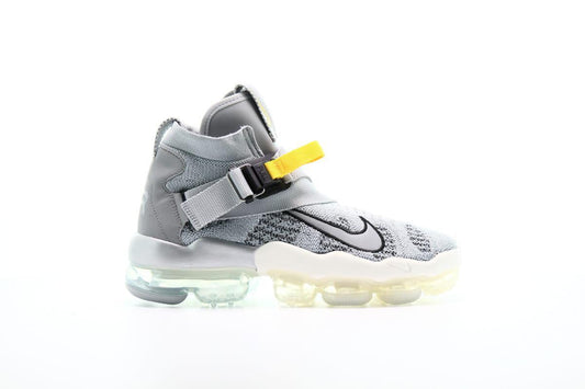 Exclusive Nike Vapormax Premier Flyknit "Wolf Grey" — 3.5 — Front View