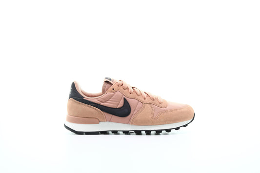 Exclusive Nike Wmns Internationalist "Rose Gold" — 5 — Front View